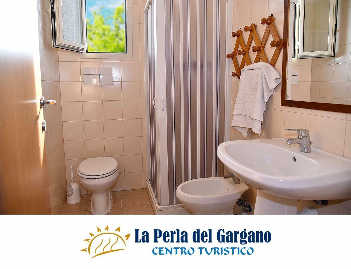 Centro Turistico La Perla Del Gargano Hotel Foce Varano Exterior photo